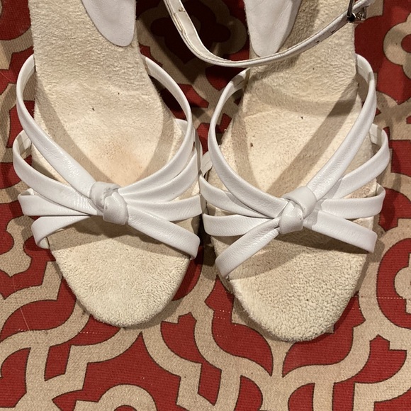 VNTG Miniatures by Cinderella of Boston, White Sandals with 3” heels, Sz 3 1/2 M - Picture 8 of 9